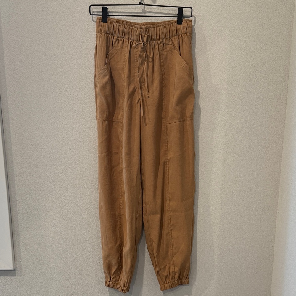 Abercrombie & Fitch Modal Blend Khaki Brown Joggers Women’s‎ Extra Small Short